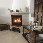 Bela Vista Near A Surf Spot דירה